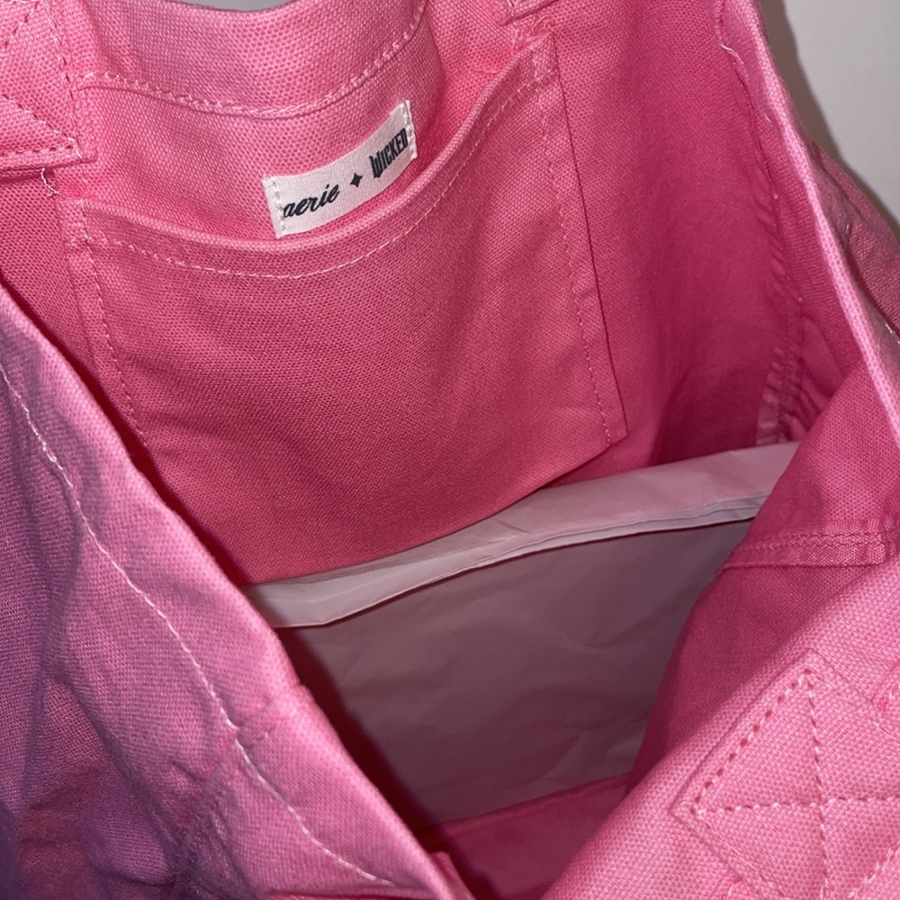 ‼️ 24HR DROP ⬇️ WICKED X AE Ariana “So popular” pink tote bag - Picture 4 of 4